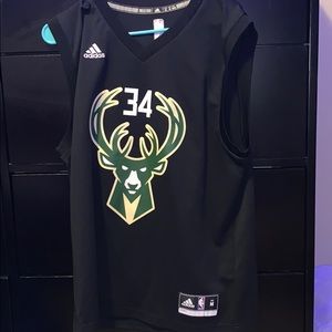 Bucks jersey